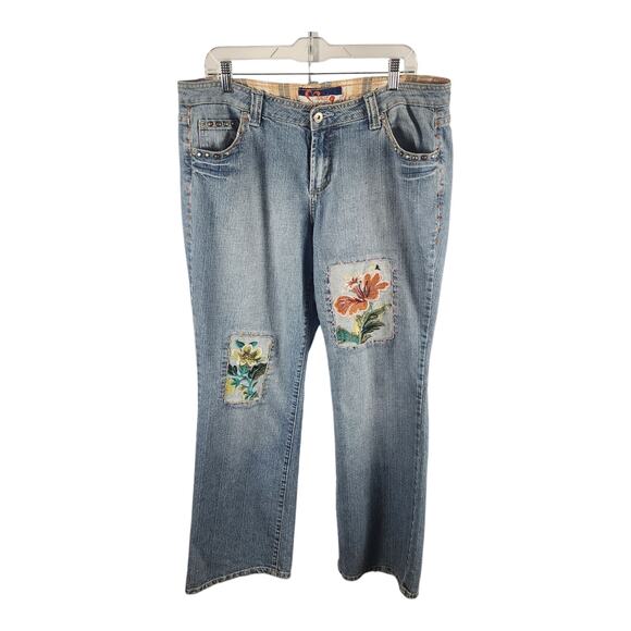 wah Denim - Wah Jens Women's size 16w Blue Denim Embroidered Floral Thick Stitch Boot-Cut